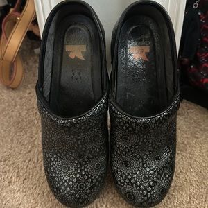 Dansko XP clog - size 37 (6.5-7 US)